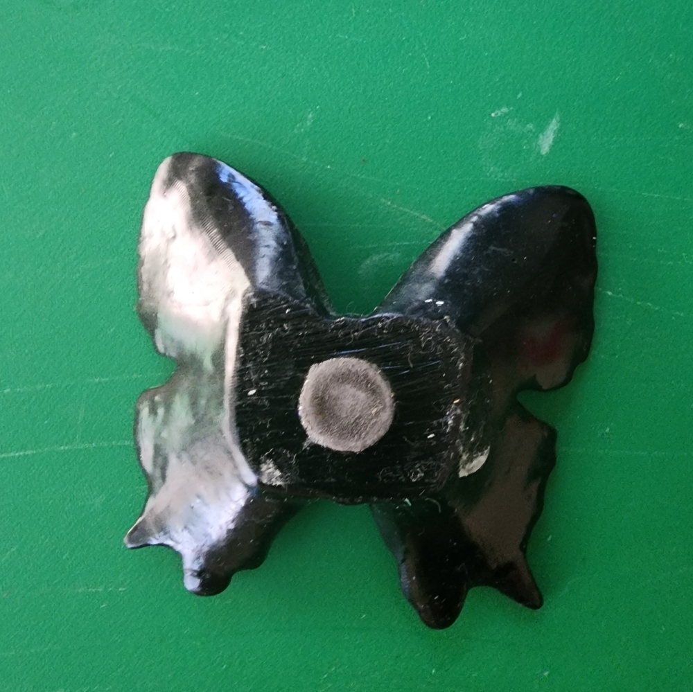 Plastic Rubber BUTTERFLY 3D MAGNET - Picture 2 of 2